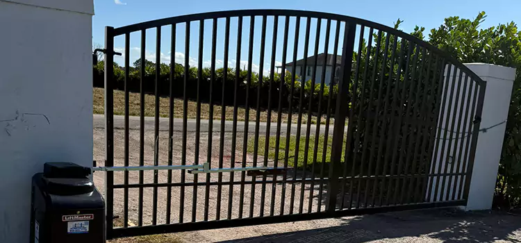 Driveway Fence Repair Peabody